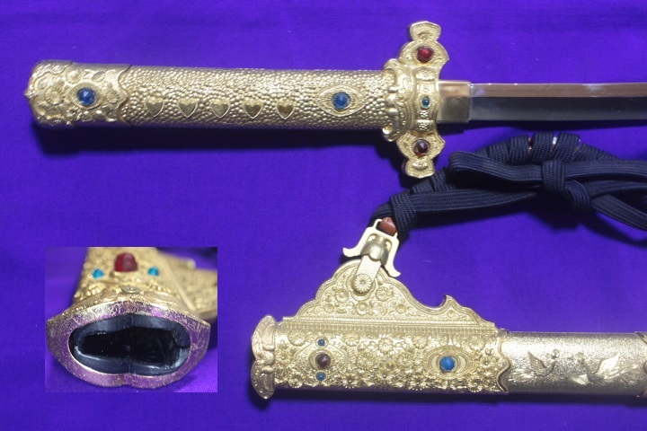 国宝梨地螺鈿金装餝剣 平安時代 国立博物館所蔵 複製 金属製 総重量2.9