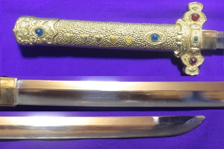 国宝梨地螺鈿金装餝剣 平安時代 国立博物館所蔵 複製 金属製 総重量2.9